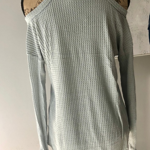 Cozy Waffle Knot Top - Picture 6 of 7